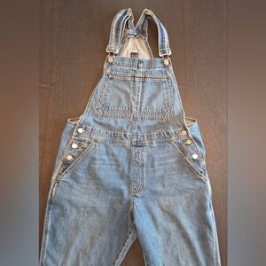 GAP Denim Slouch Overalls in Medium Indigo Wash - Size Large